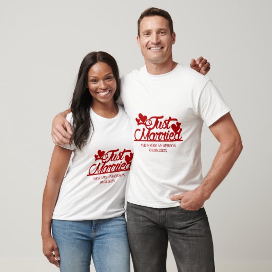 Red Just Married Typography Couple Custom Name  T-Shirt (Unisex)