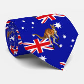 Red Kangaroo Australischer Flaggenhintergrund Krawatte (Gerollt)