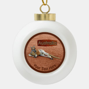 Red Kangaroo in Slouch Hat Keramik Kugel-Ornament