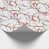 Red Kardinal Bird Snowy Tree Muster Weihnachten Geschenkpapier (Ecke)