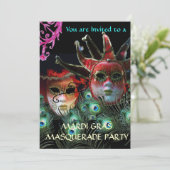 RED LADY AND JESTER MASK with PEACOCK FEATHERS Einladung (Stehend Vorderseite)