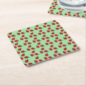 Red Lady Bug Illustration Light Green Rechteckiger Pappuntersetzer (angewinkelt)