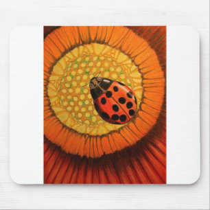 Red Ladybug auf Blume Mousepad
