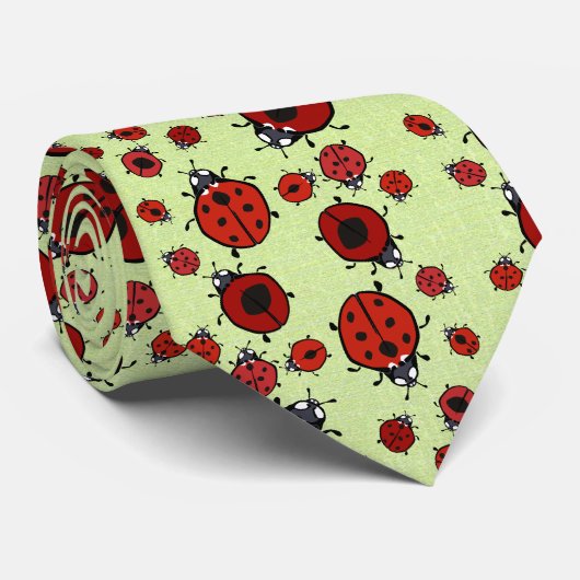 Red Ladybug Krawatte (Gerollt)