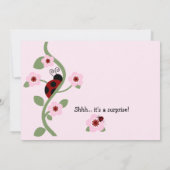 Red Ladybug und Blume Kinderdusche Einladung (Rückseite)