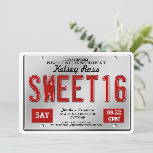 Red Licence Plate Sweet 16 Party Einladungen (Stehend Vorderseite)