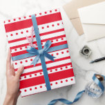 Red Lines and Dots Christmas Simple Geschenkpapier<br><div class="desc">Red Lines and Dots Weihnachts Einfaches Wrapping Papier.</div>