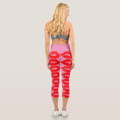 RED LIPS KISS CAPRI PINK YOGA LEGGINGS (Rückseite)