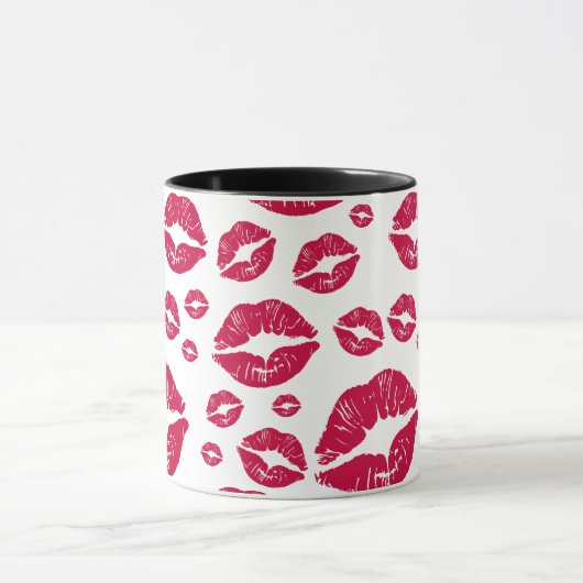 Red Lips Modern Kiss Pattern Trendweiß Tasse (Zentrum)