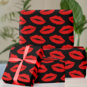Red Lipstick Kiss Pattern Black Wrapping Paper Geschenkpapier