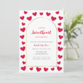 Red Little Sweetheart Arch Valentines Baby Dusche Einladung (Stehend Vorderseite)