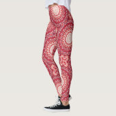 Red Mandala Muster in Fiery Gradient Leggings (Links)