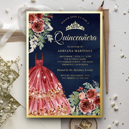 Red Marsala florales Kleid Quinceanera Navy Gold Folieneinladung