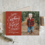 Red Merry Alles und Happy Always Foto Feiertagskarte<br><div class="desc">Fröhlich alles,  und immer glücklich! Senden Sie mit dieser individuell gestaltbaren Urlaubskarte herzliche Urlaubssgrüße an Familie und Freunde. Es zeichnet sich durch festliche moderne Kalligraphie aus. Personalisieren Sie diese Foto-Urlaubskarte,  indem Sie Ihre eigenen Daten hinzufügen. Diese moderne Urlaubskarte ist auf anderen Cardstock erhältlich.</div>