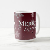 Red Merry and Bright Snowflakes Weihnachten Kaffeetasse (VorderseiteRechts)