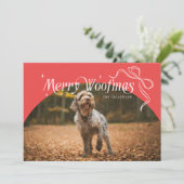 Red Merry Woofmas Hund Weihnachtskarte Feiertagskarte (Stehend Vorderseite)