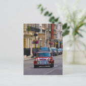 Red Mini Cooper Autocity Szene Postkarte (Stehend Vorderseite)
