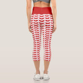 Red Mistletos über Weihnachten im weißen Hintergru Capri Leggings (Rückseite)