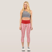 Red Mistletos über Weihnachten im weißen Hintergru Capri Leggings (Vorderseite)