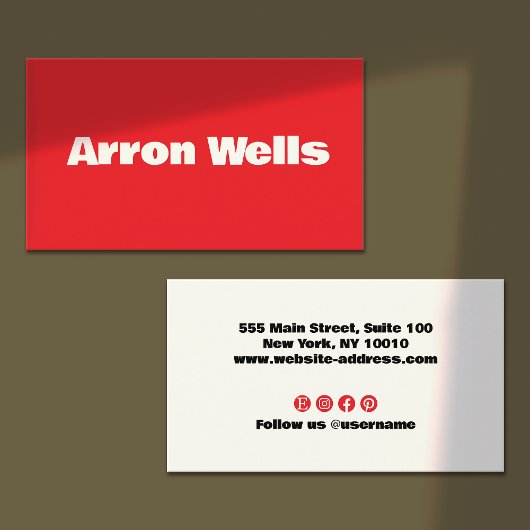 Red Modern Bold Typografy Visitenkarte