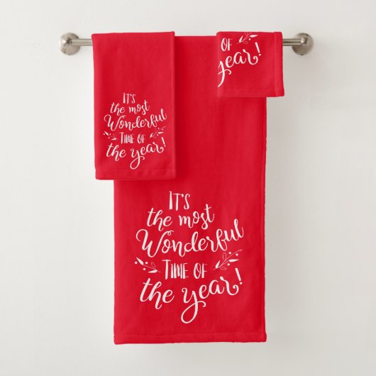 Red Modern Christmas Typografie Wonderful TIme Badhandtuch Set (Insitu)