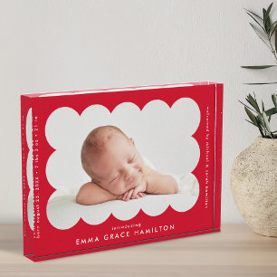 Red Modern Scalloped Birth Ankündigung Fotoblock