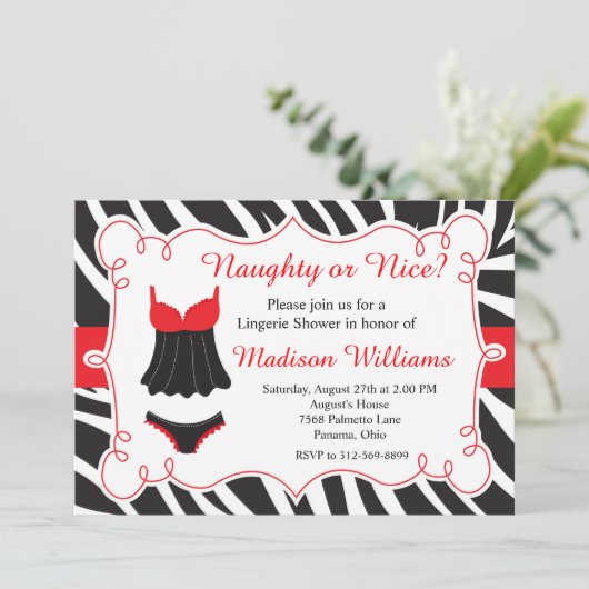 Red Naughty oder Nice Lingerie Brautparty Einladung (Stehend Vorderseite)