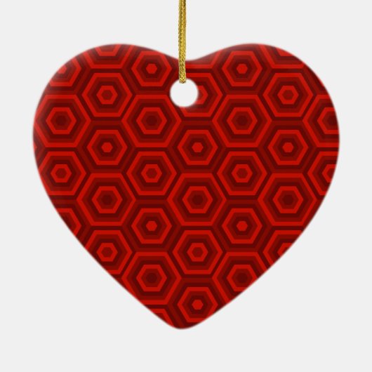 Red Nested Hexagons First Christmas Herz geformt Keramik Ornament (Hinten)