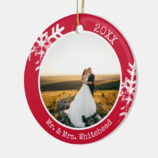 Red Newlywed Snowflake 1 Weihnachten Keramik Ornament (Links)