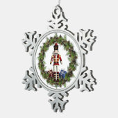 Red Nutcracker Wreath Snowflake Ornament (Rechts)