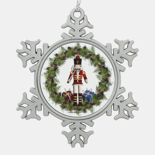 Red Nutcracker Wreath Snowflake Ornament (Vorderseite)