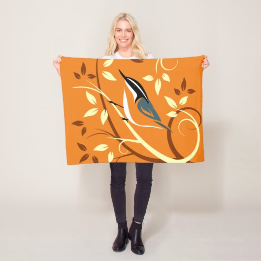 Red Nuthatch auf stilisierten Baumzweigen Fleecedecke (Beispiel)