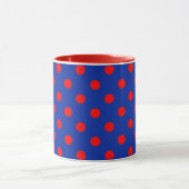Red On Blue Polka Dots Pattern Design Tasse (Zentrum)