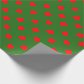 Red On Green Polka Dots Pattern Design  Geschenkpapier (Ecke)
