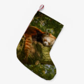 RED PANDA AUF DER BRANCHE VON GRÜNEN BÄUMEN KLEINER WEIHNACHTSSTRUMPF (Vorderansicht (hängend))