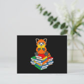 Red Panda Reading Books Niedlich Pet Animal Pandas Ankündigungspostkarte (Stehend Vorderseite)