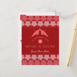 Red Paper Crane Sakura Asian Wedding rettet das Da Ankündigungspostkarte
