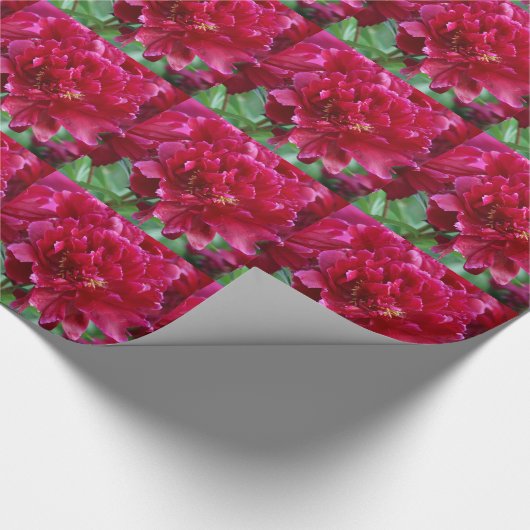 Red Peony Wrapping Paper Geschenkpapier (Ecke)