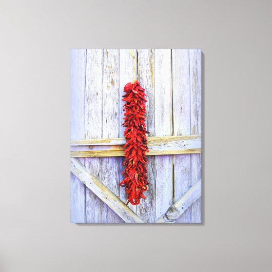 Red Pepper Rista an der Lila Tür in New Mexico Leinwanddruck (Vorderseite)