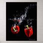 red pepper splashing in water poster (Vorne)
