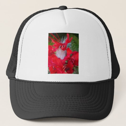 Red Petal Feather Art Print Truckerkappe (Vorderseite)