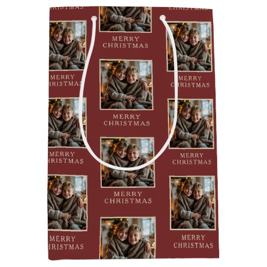 Red Photo Holiday Merry Christmas Mittlere Geschenktüte (Vorderseite)