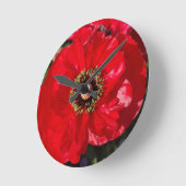 Red Photo of a beautiful poppy flower  Runde Wanduhr (Winkel)