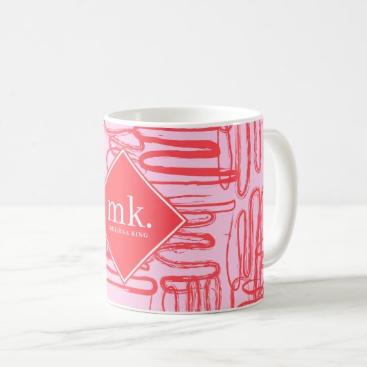 Red Pink Curve Wavy Squiggle Abstract Monogrammed Kaffeetasse (VorderseiteRechts)