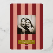 Red Pink Striped Gold Star Hochzeit Folieneinladung (Rückseite)