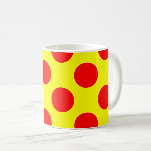 Red Polka Dots Kaffeetasse (VorderseiteRechts)