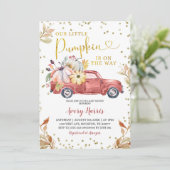Red Pumpkin Truck Baby Shower Einladung (Stehend Vorderseite)
