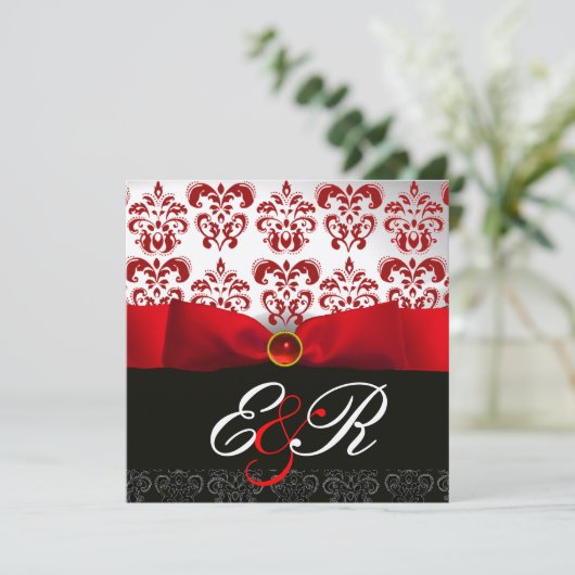 RED RIBBON RUBY WHACK BLACK DAMASK MONOGRAM EINLADUNG (Stehend Vorderseite)
