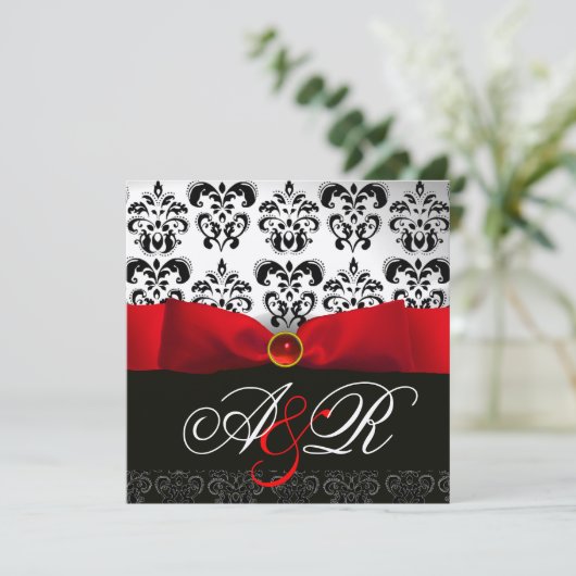 RED RIBBON RUBY WHACK BLACK DAMASK MONOGRAM EINLADUNG (Stehend Vorderseite)
