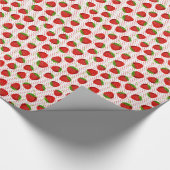 Red Ripe Strawberry and Dots Pattern Geschenkpapier (Ecke)
